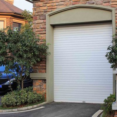 Porte di garage elettriche in alluminio Porte di garage a rulli sezionali
