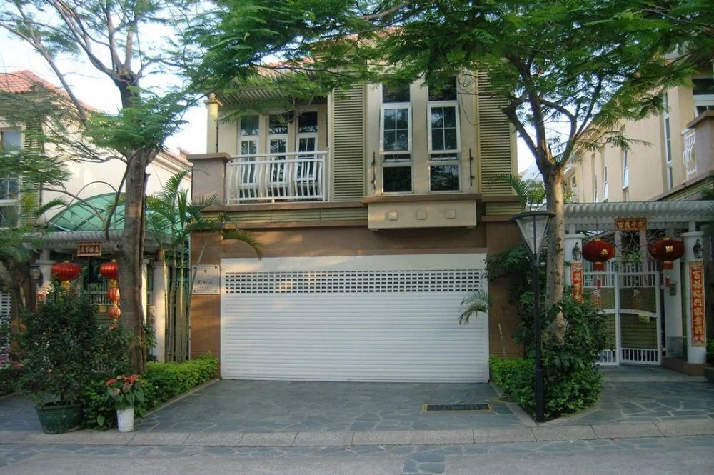 China Good Quality Hurricane Wind Proof Roller Shutter Door/ Window